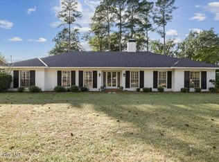 1304 Greenbriar Rd, Kinston, NC 28501