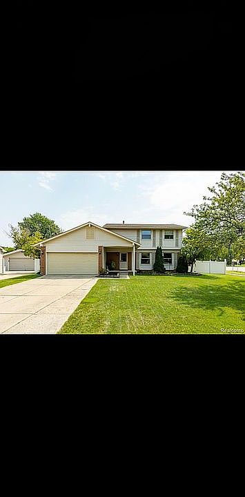 1st image of 120 Roseland Dr