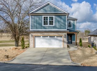 207 Monroe Dr, Bristol, TN 37620