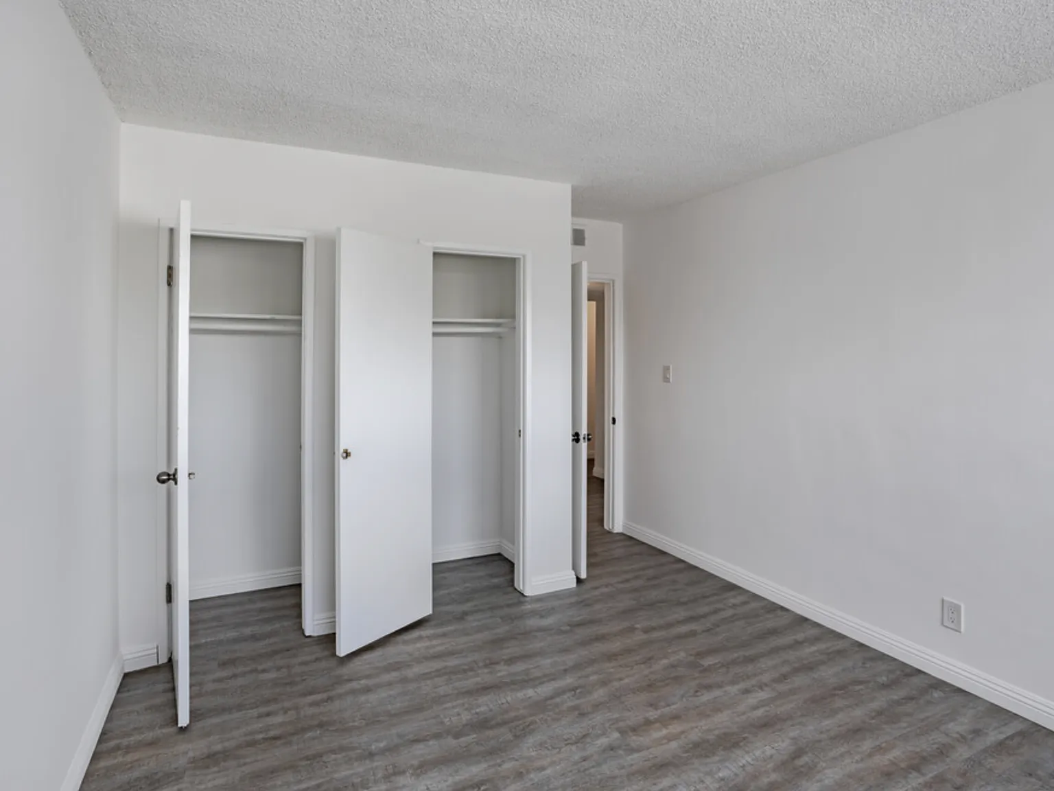 11692 Chenault Street — Photo 4