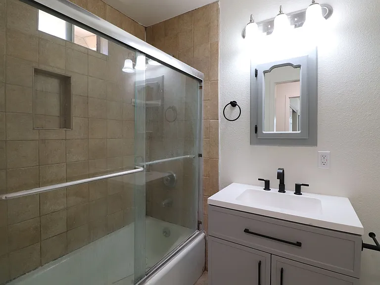 707 N College Dr — Photo 11