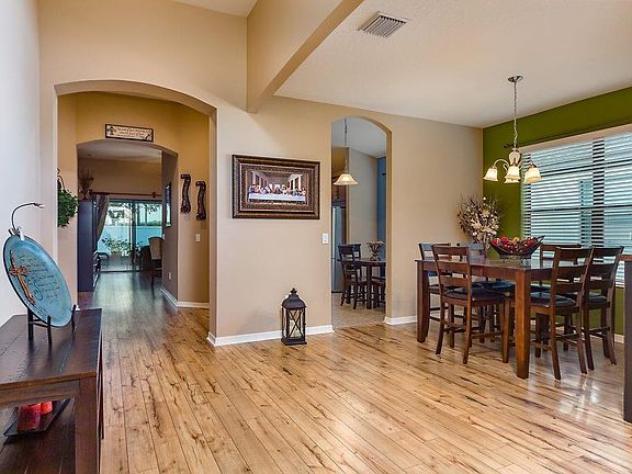 3rd image of 8444 White Poplar Dr