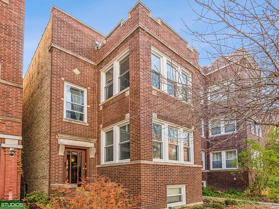 1st image of 3047 W Leland Ave #1