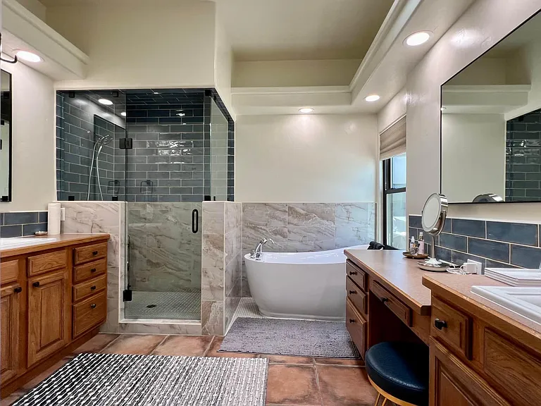 1140 Portico Trl — Photo 9