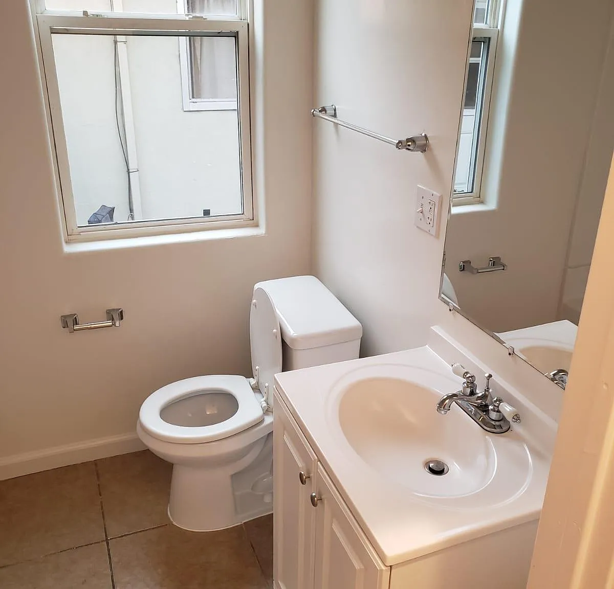 114 Maine Ave — Photo 4