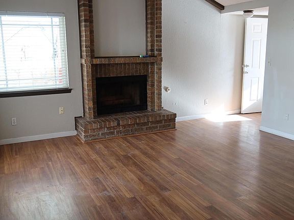 3rd image of 1435 Francesca Dr
