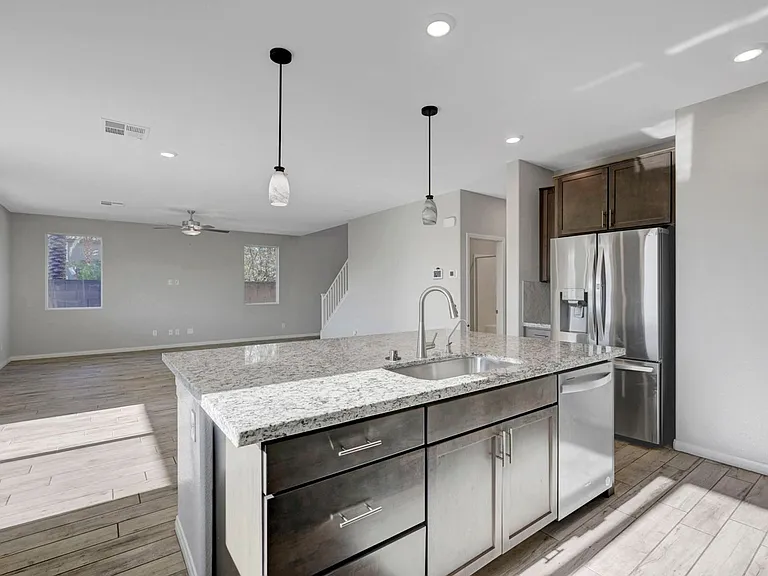 7447 Ardenno St — Photo 14