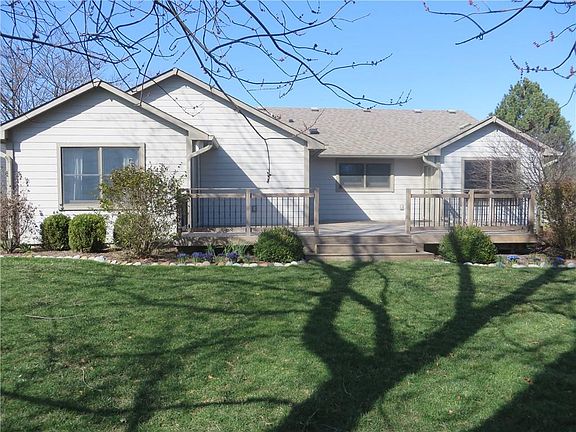 2nd image of 3343 Boxwood Dr