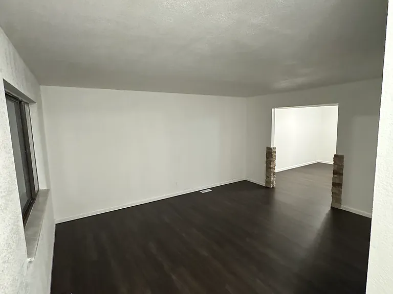 2503 Savoy Dr — Photo 14