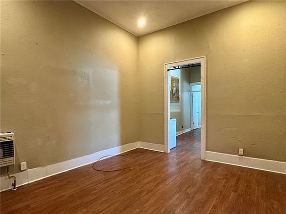 2nd image of 1706 Frenchmen St