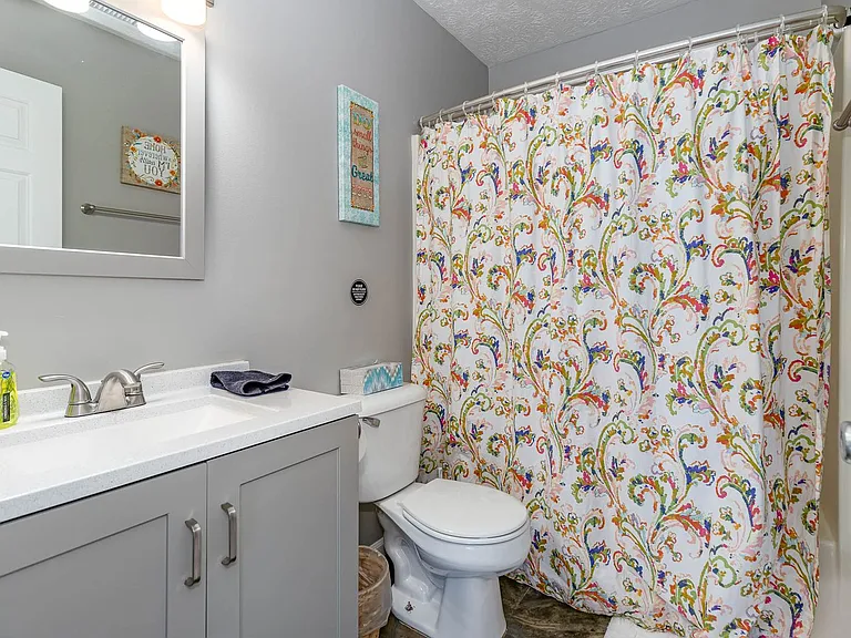 130 Overbrook Ct — Photo 15