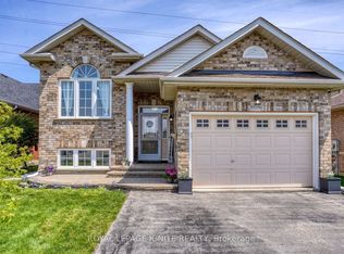 604 Woodmount Cres, Oshawa, ON L1K 2T2