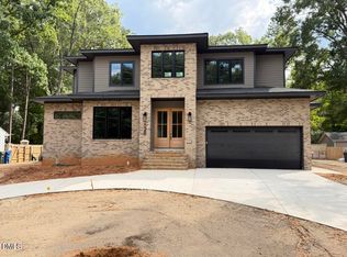 528 Barksdale Dr, Raleigh, NC 27604