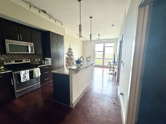 4th image of 1320 Robert Browning St Ste 406