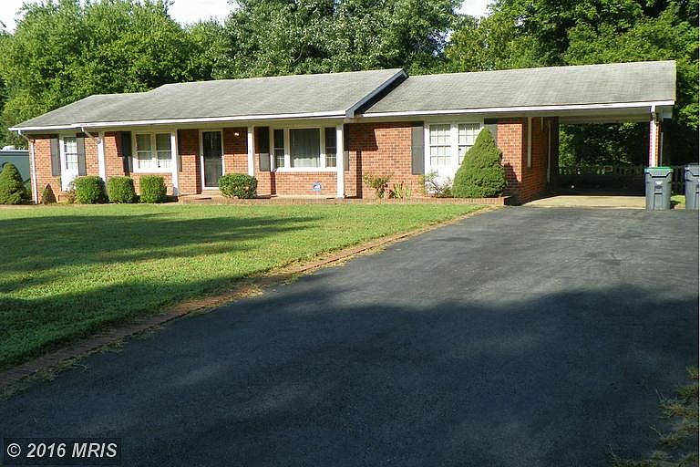 1st image of 712 Perry Dr