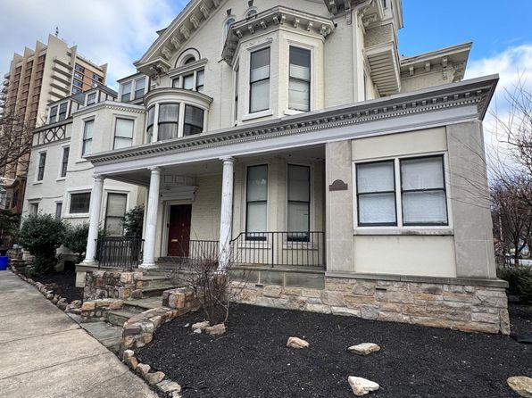 327 N Front St #1