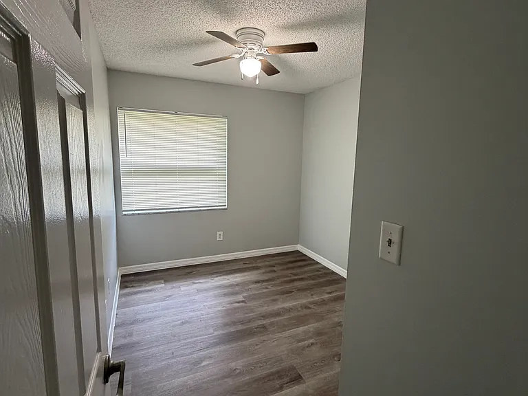 4720 E Linebaugh Ave — Photo 23