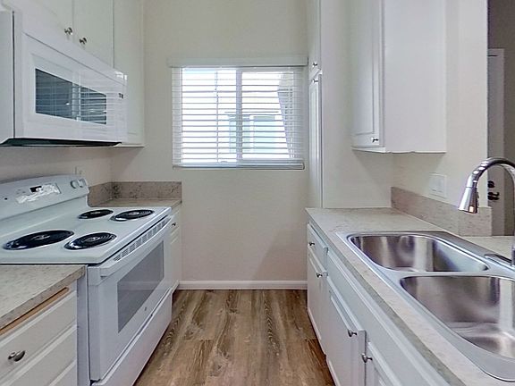 4th image of 7830-7870 Stalmer St #D01