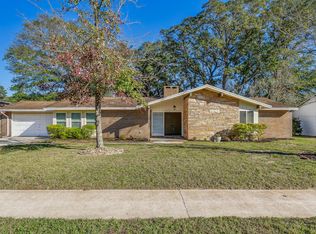 43 Oakdale Rd NW, Fort Walton Beach, FL 32547