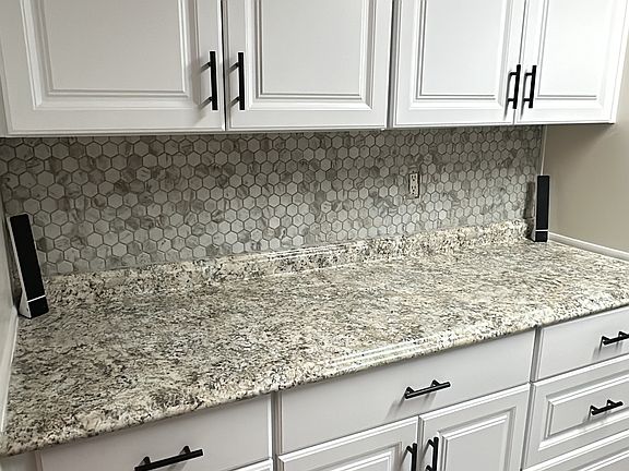 4th image of 635 Whisper Ridge Loop #463