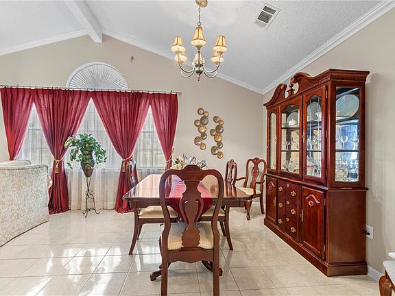 5th image of 2101 Dierdorff St