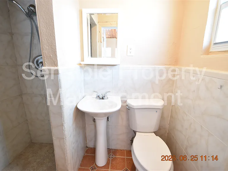 146 Coral Ave #C — Photo 18