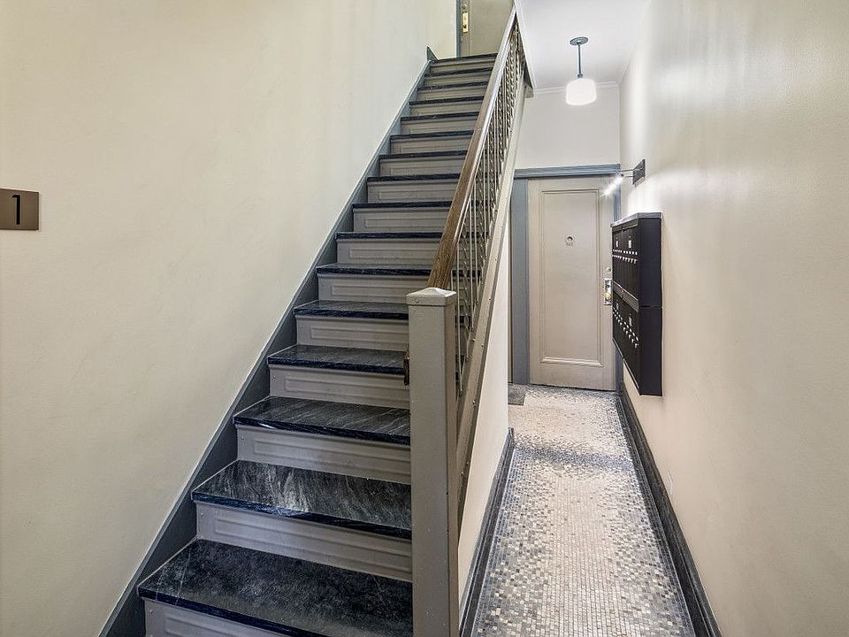 2nd image of 82 Jane St APT 5A