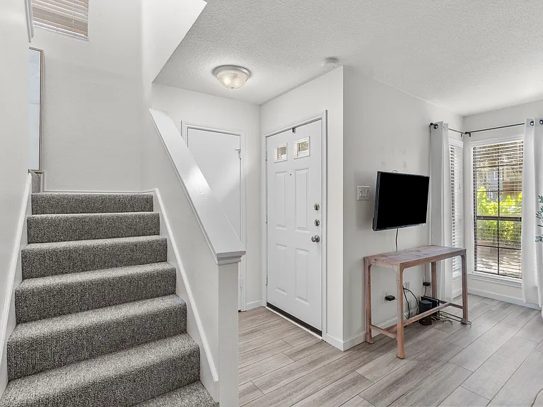 1811 Maplewood Trl — Photo 22
