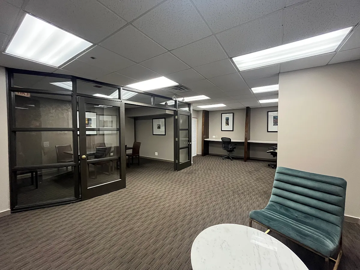 Building Photo - 5320 N Sheridan Rd #1210