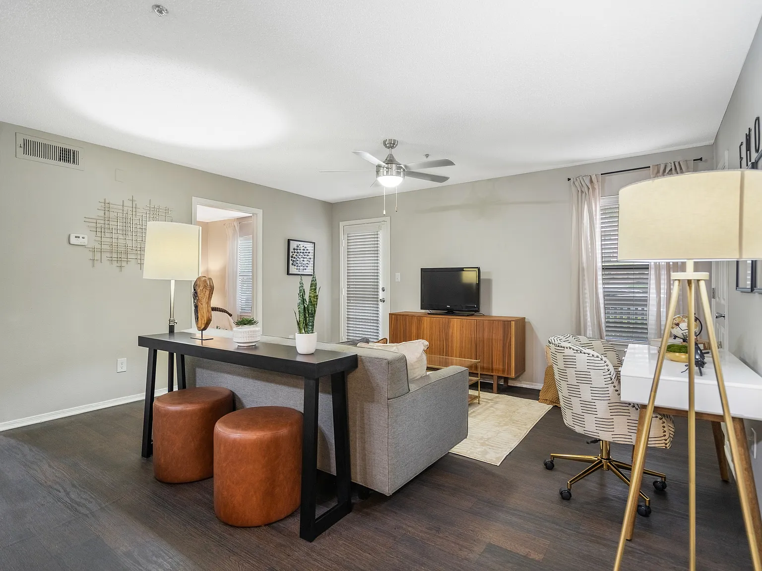 Clairmont Reserve Apartment Homes — Photo 4