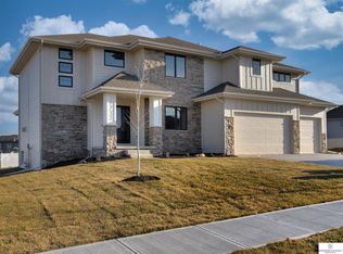 21614 Grover St, Elkhorn, NE 68022