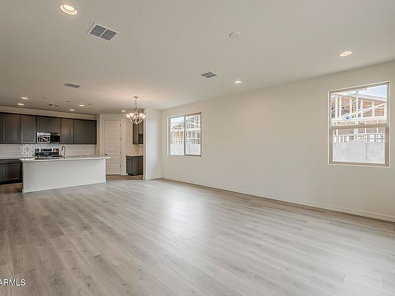 4th image of 40030 W BUNKER Drive