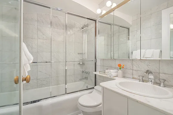 Sold by Compass | media 17