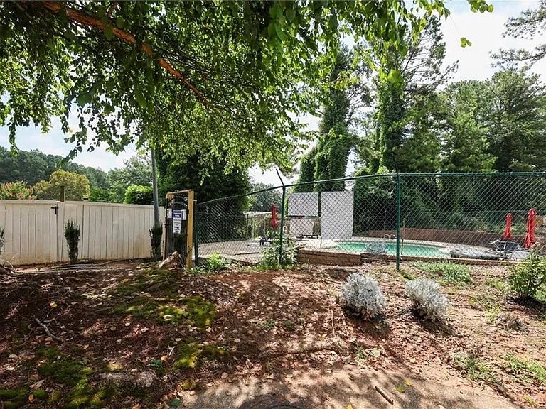 5461 Park Pl S — Photo 45