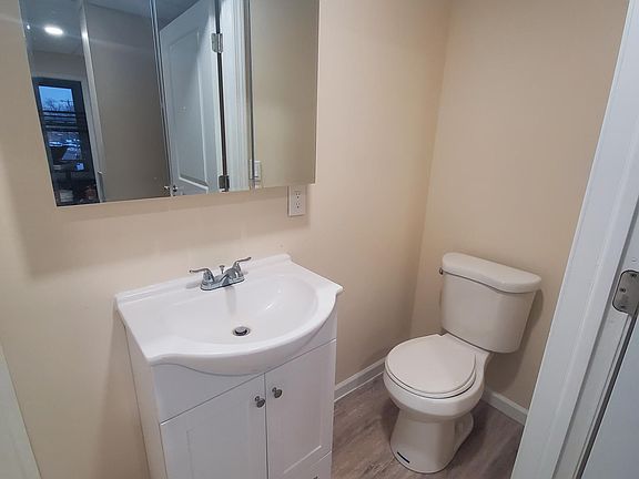 4th image of 4 Main St APT 4