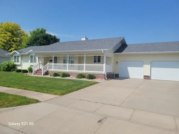 3068 38th Ave, Columbus, NE 68601