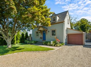2 West St, East Northport, NY 11768