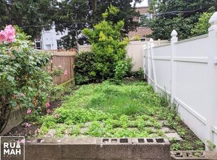 72-30 67th St #1E, Ridgewood, NY 11385