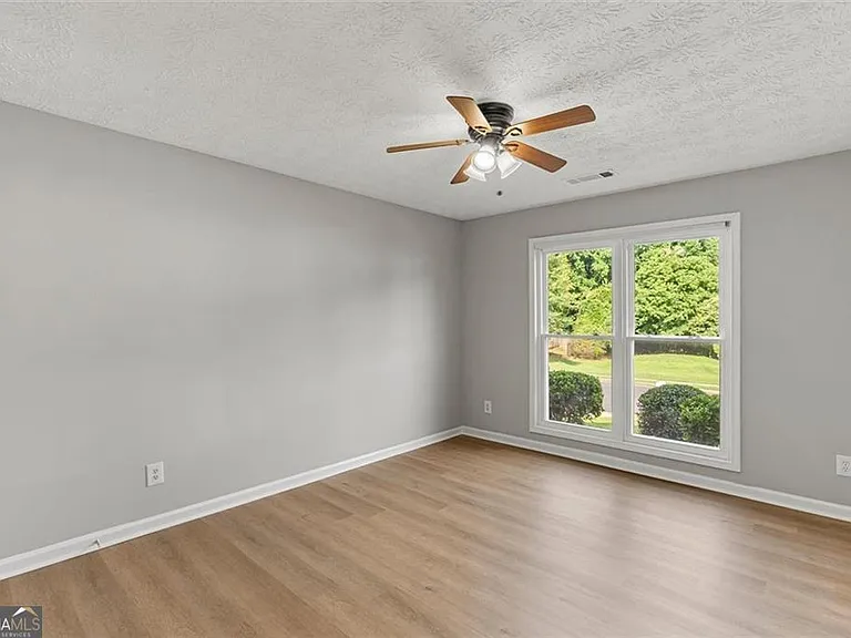 4680 Sterling Oaks Ct — Photo 24