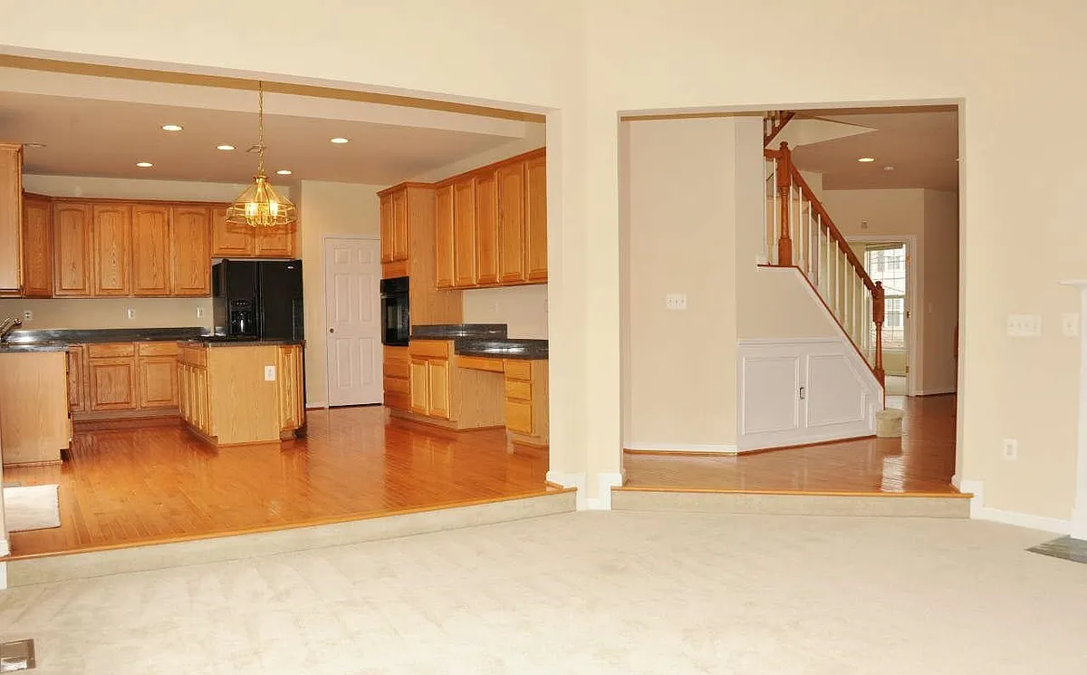 Building Photo - 7203 Lyndam Hill Cir