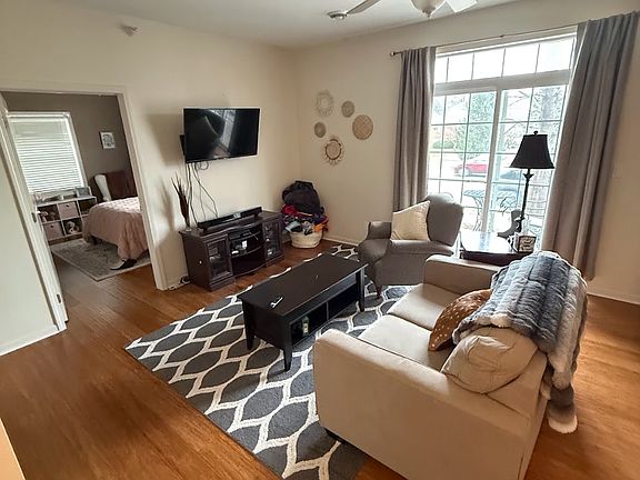 3rd image of 4503 Twain Cir Unit 102