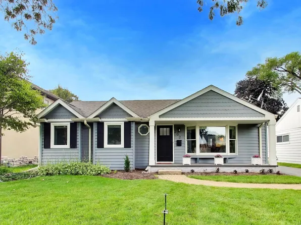 202 N Prospect Manor Ave, Mount Prospect, IL 60056