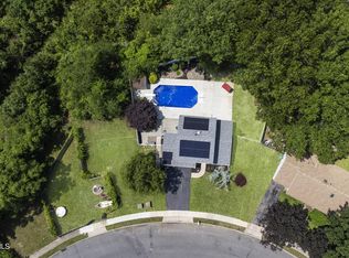 10 Barre Dr, Howell, NJ 07731