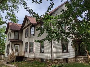 980 N Court St, Rockford, IL