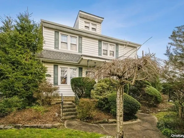 301 Hempstead Avenue, Rockville Centre, NY 11570