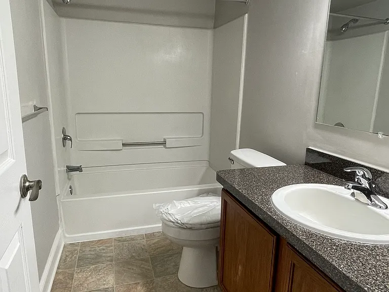 Arbor Pointe Apartments — Photo 8