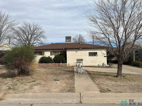 1208 W Yucca Ave, Artesia, NM 88210