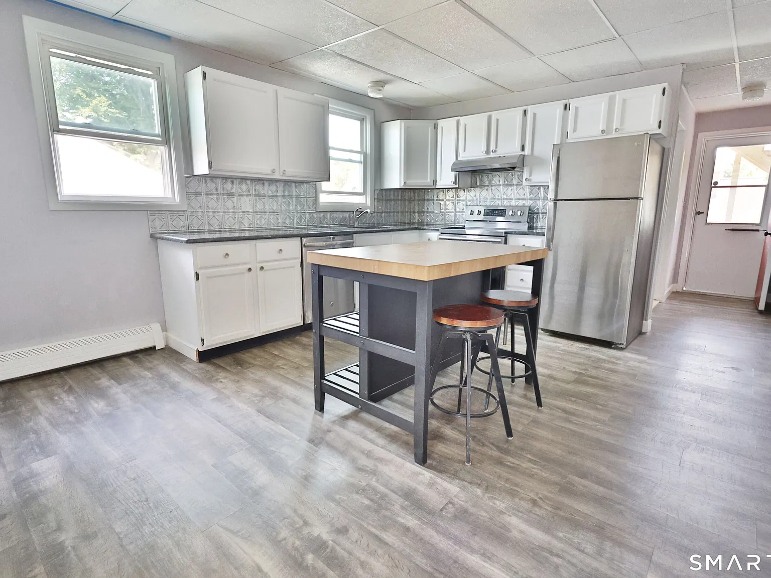 2 bed, 1.0 bath, 936 sqft, $2,300 — Photo 4