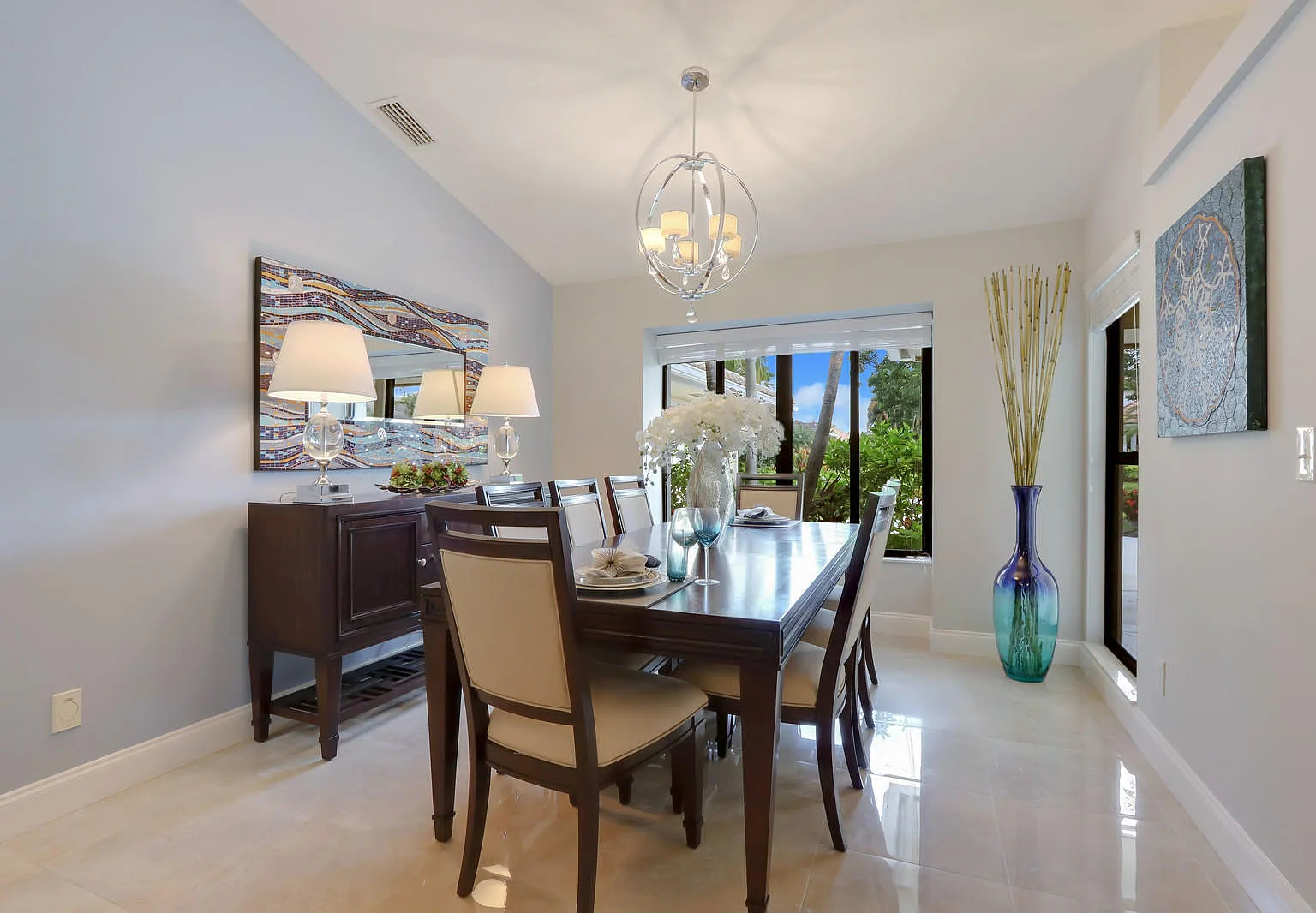 4 bed, 3.0 bath, 2529 sqft, $6,500 — Photo 3
