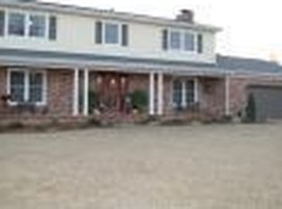 401 Roxie Dr, Florence, AL 35633